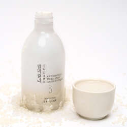 Barulab Rice Makgeolli Probio Yeast Cream in Essence 200 ml - 4