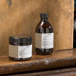 Davines Koyu Renk Saçlar için Şampuan - Alchemic Chocolate 280 ml - 6