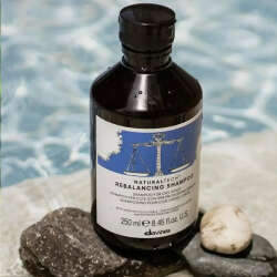 Davines NaturalTech Rebalancing Shampoo 250ml - 5