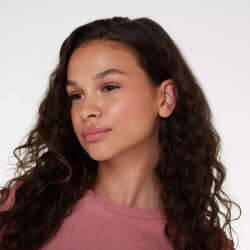 Essence Blush Stick Baby Got Blush - 10 Tickle Me Pink 5.5 gr - 3