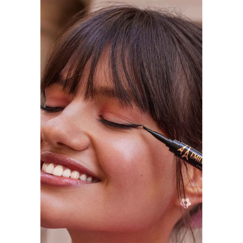 Essence Emily In Paris Eyeliner - 01 Did You Say Amour 1.2 gr - 2