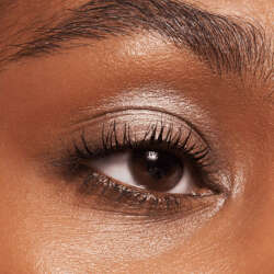 Essence Soft Touch Eyeshadow 2 gr - 03 Enternity - 4