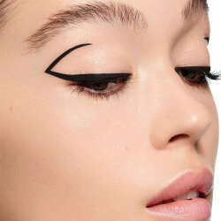 Guerlain Noir G Graphic Liner Black Eyeliner 0,55 ml - 2