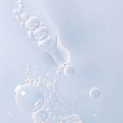 Lumene Nordic Hydra Kutup Kaynak Suyu İçeren Nem Serumu 30 ml - 2