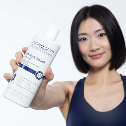 Mineaderm Anti Oily - Dandruff Shampoo 300 ml - 3