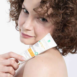 Mineaderm Uv Protection & Matifying Face Gel SPF50+ 50 ml - 3