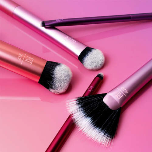 Real Techniques Artist Essentials Brush Set - 2