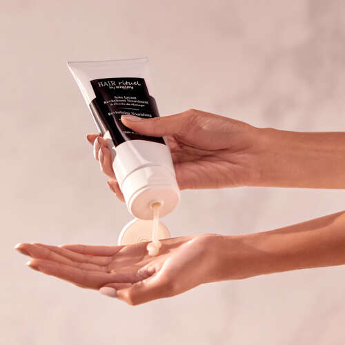 Sisley Revitalizing Nourishing Shampoo With Moringa Oil Şampuan 200 ml - 2
