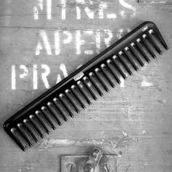 Uppercut Deluxe CB11 Rake Comb - 4