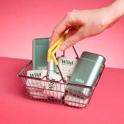 Wild Natural Stick Deodorant Kutu + Refill Paketi - Love Heart Case + Pink Grapefruit & Lime 40 g - 4